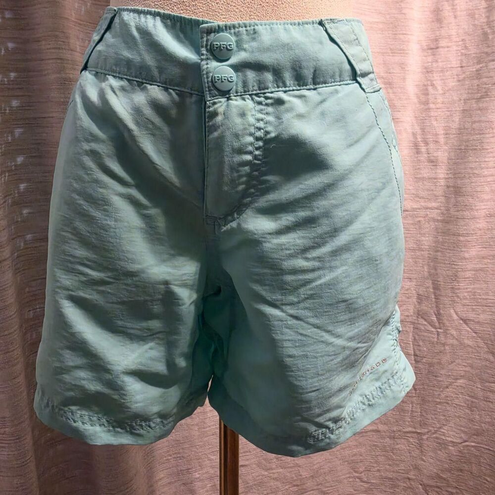 Columbia-sportswear Women's Blue and Green Shorts